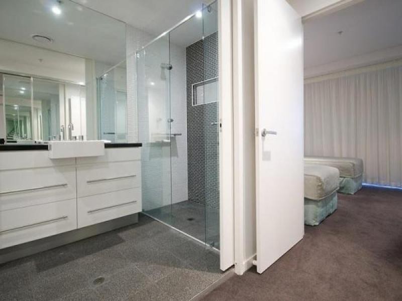 Broadbeach QLD 4218