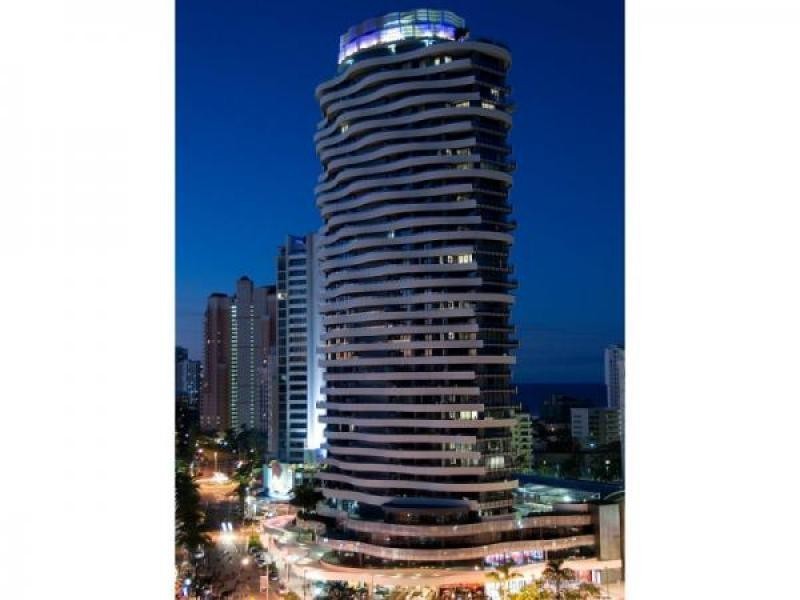 15/89 Surf Parade, Broadbeach QLD 4218