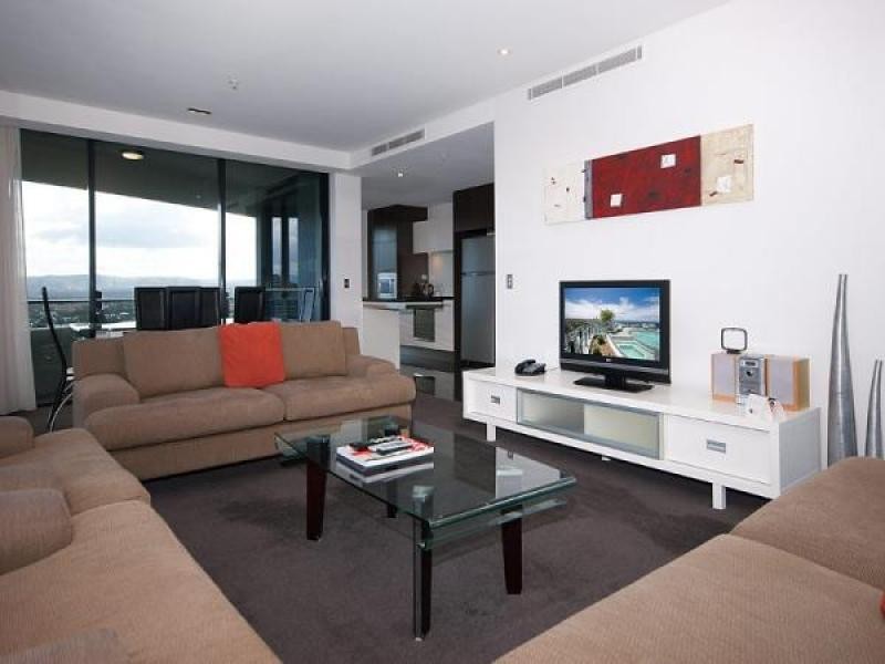 15/89 Surf Parade, Broadbeach QLD 4218