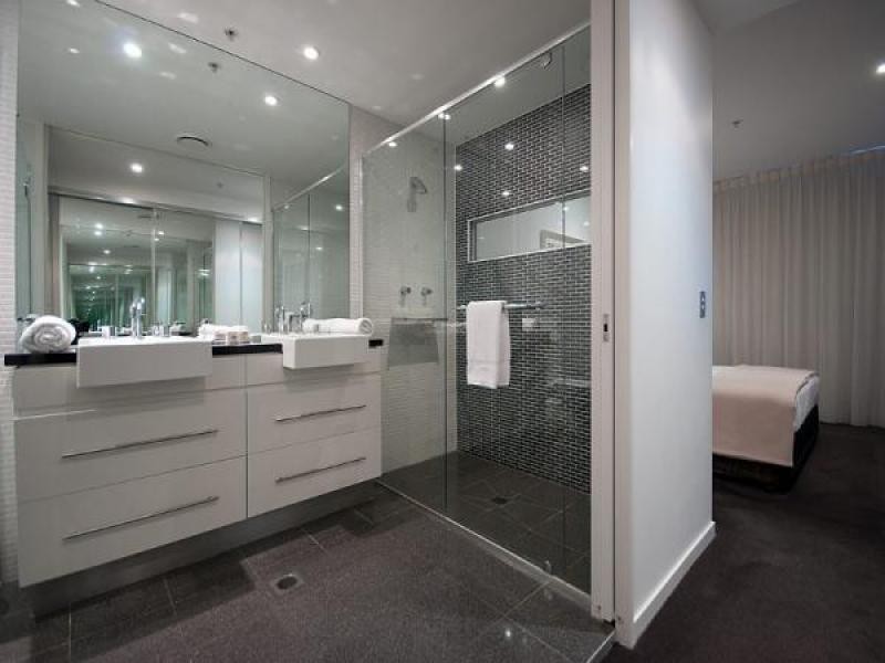15/89 Surf Parade, Broadbeach QLD 4218