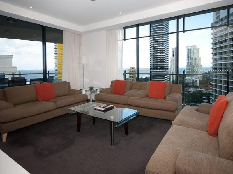 15/89 Surf Parade, Broadbeach QLD 4218