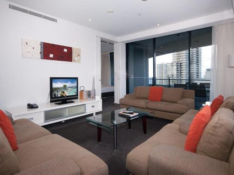 15/89 Surf Parade, Broadbeach QLD 4218