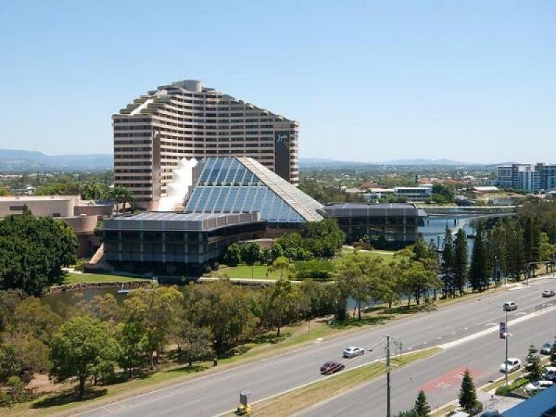 1109/42 Surf Parade, Broadbeach QLD 4218