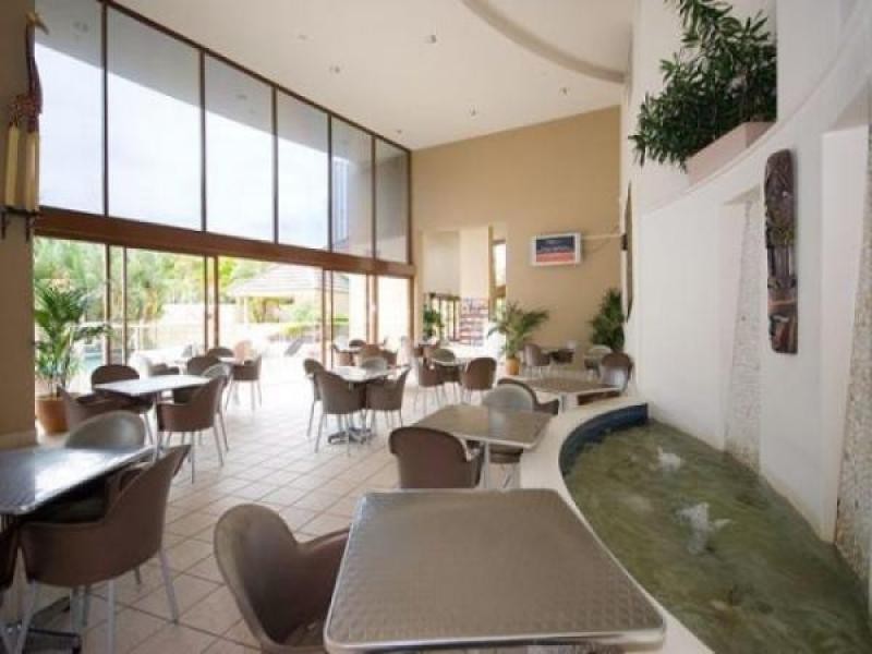 1109/42 Surf Parade, Broadbeach QLD 4218