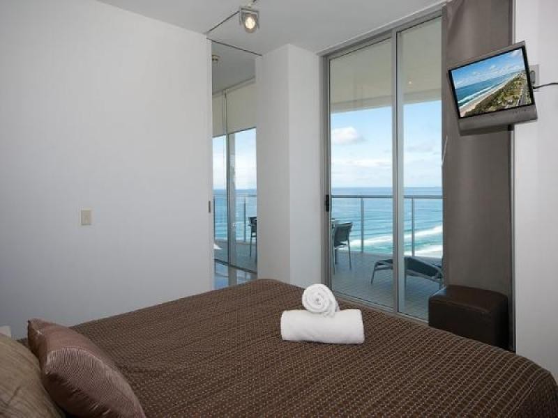 2205 159 Old Burleigh Road, Broadbeach QLD 4218