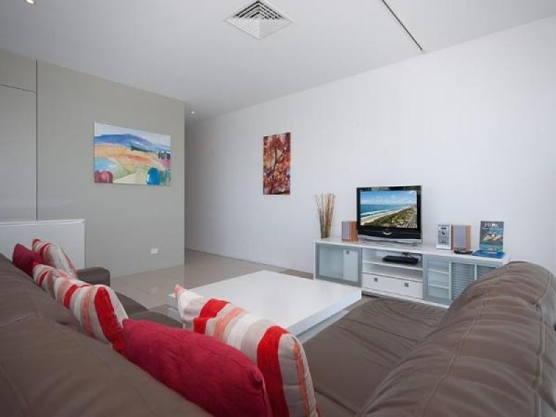 2205 159 Old Burleigh Road, Broadbeach QLD 4218