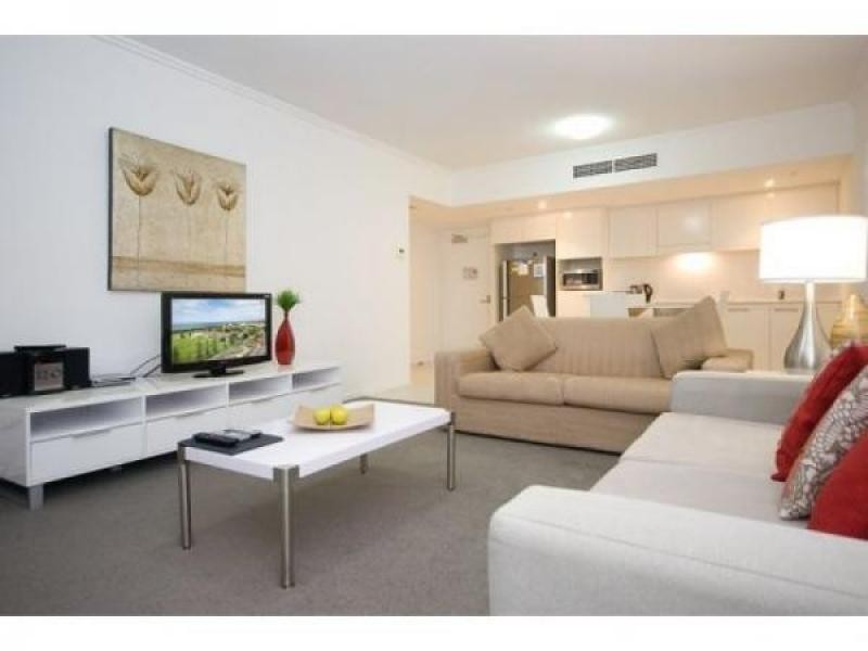 114/25 Surf Parade, Broadbeach QLD 4218