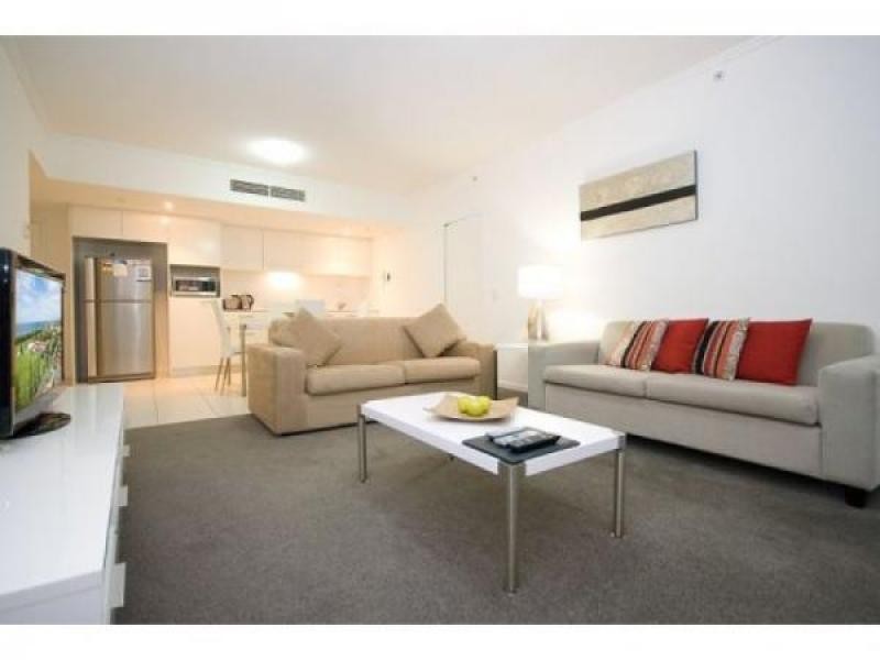 114/25 Surf Parade, Broadbeach QLD 4218