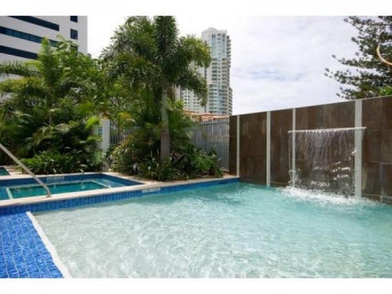 114/25 Surf Parade, Broadbeach QLD 4218