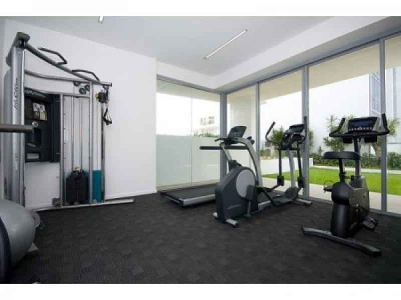 114/25 Surf Parade, Broadbeach QLD 4218