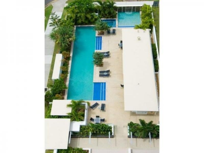 114/25 Surf Parade, Broadbeach QLD 4218