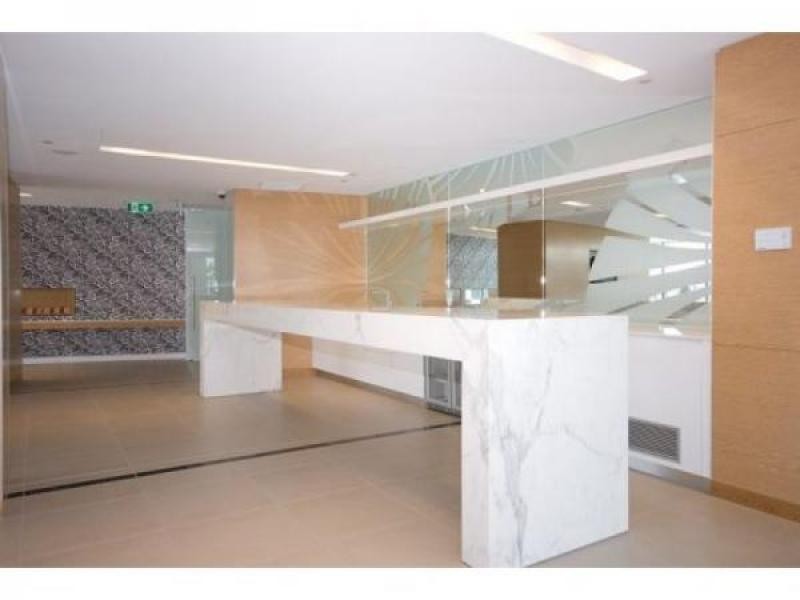 1140/8 Charles Ave, Broadbeach QLD 4218