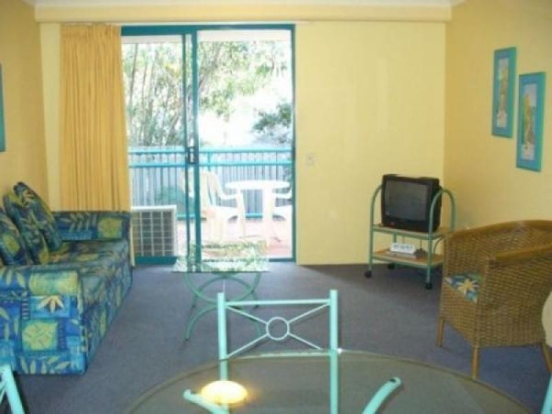 12 Anne st, Broadbeach QLD 4218