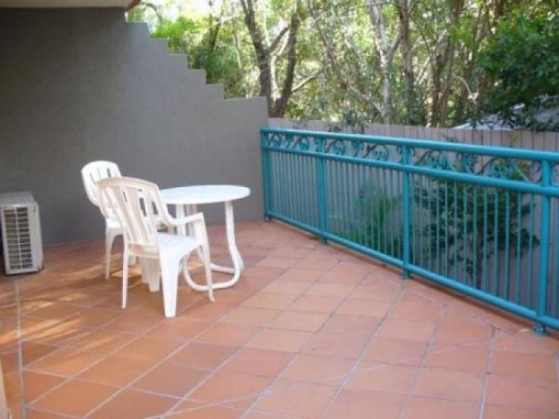 12 Anne st, Broadbeach QLD 4218