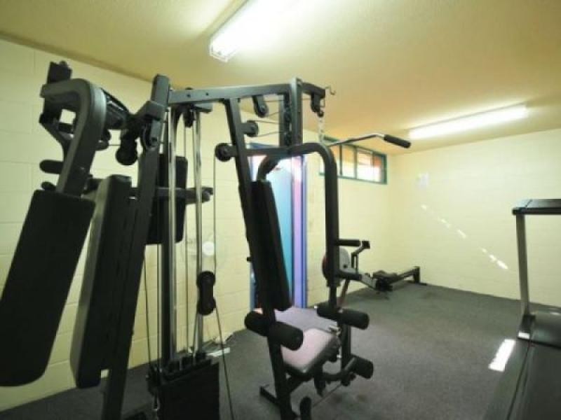 12 Anne st, Broadbeach QLD 4218