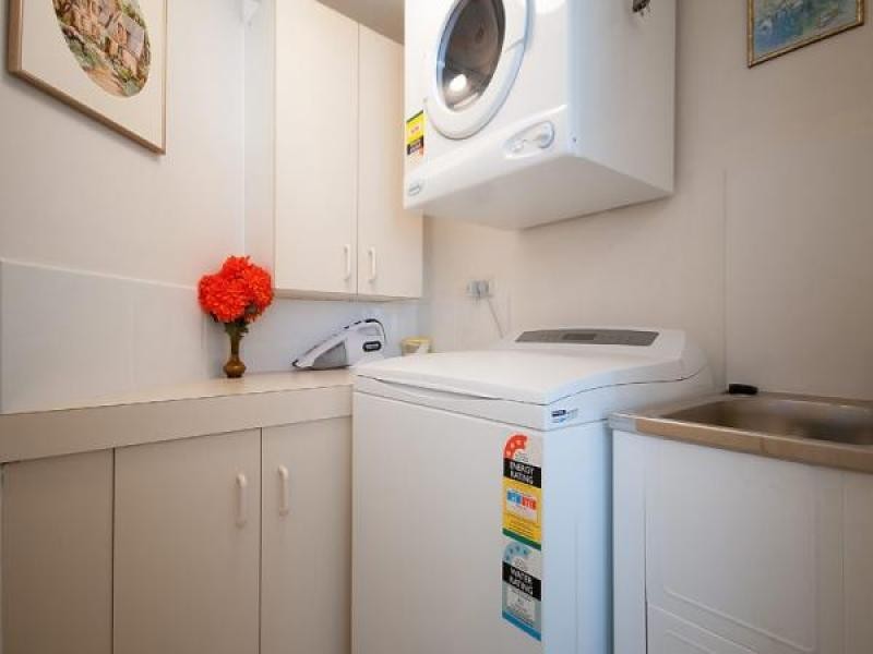 1-36 Australia Ave, Broadbeach QLD 4218