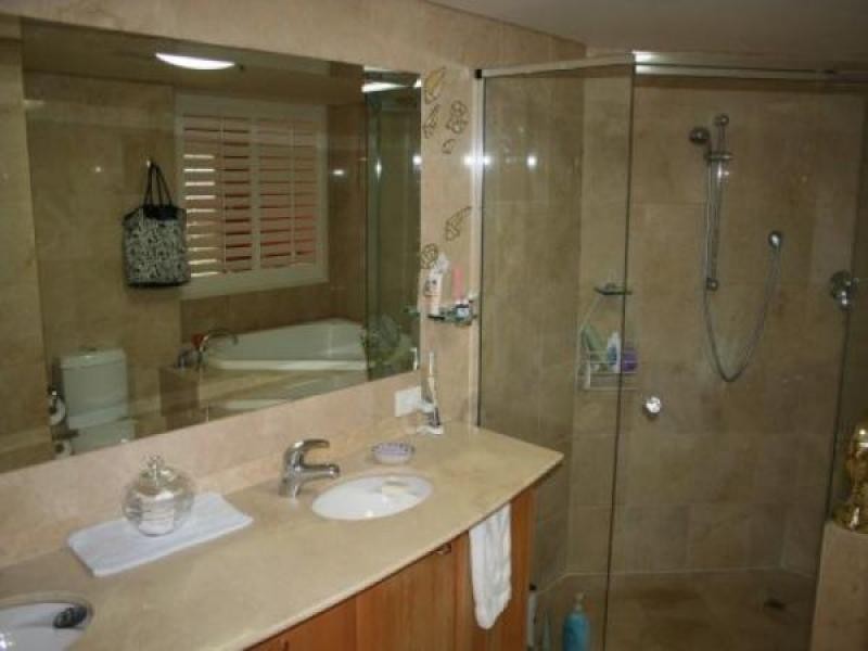 Broadbeach QLD 4218