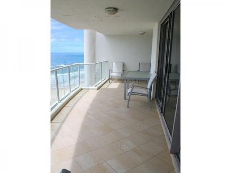 Broadbeach QLD 4218