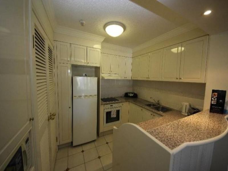 Broadbeach QLD 4218