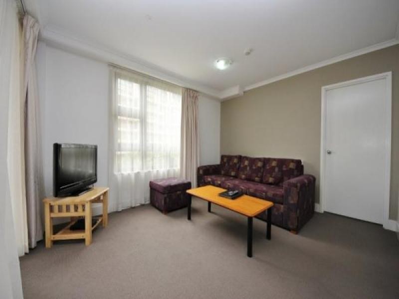 111/30 Surf Parade, Broadbeach QLD 4218