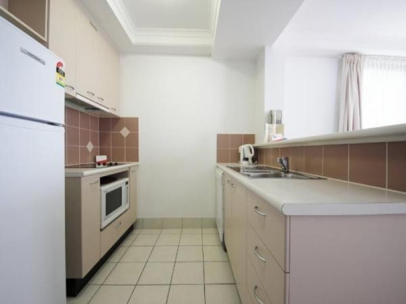 111/30 Surf Parade, Broadbeach QLD 4218