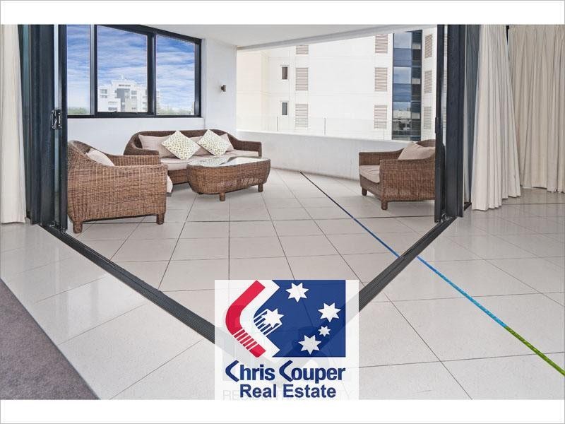 17/19 albert ave, Broadbeach QLD 4218