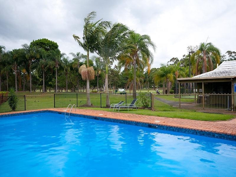 Clear Island Waters QLD 4226