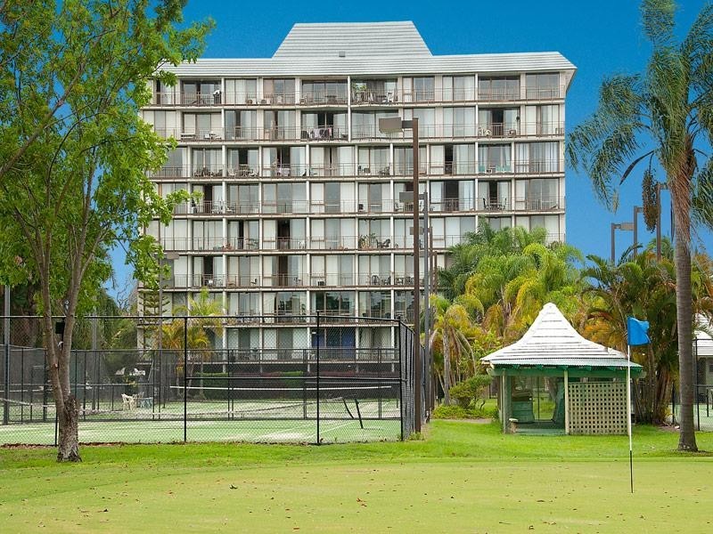 Clear Island Waters QLD 4226