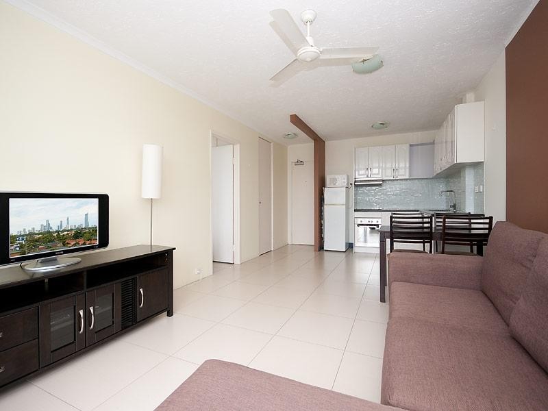 Clear Island Waters QLD 4226