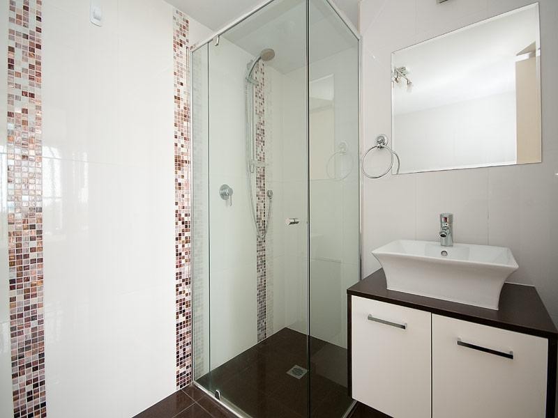 Clear Island Waters QLD 4226