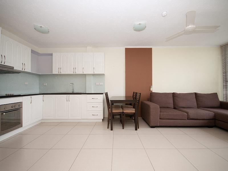 Clear Island Waters QLD 4226