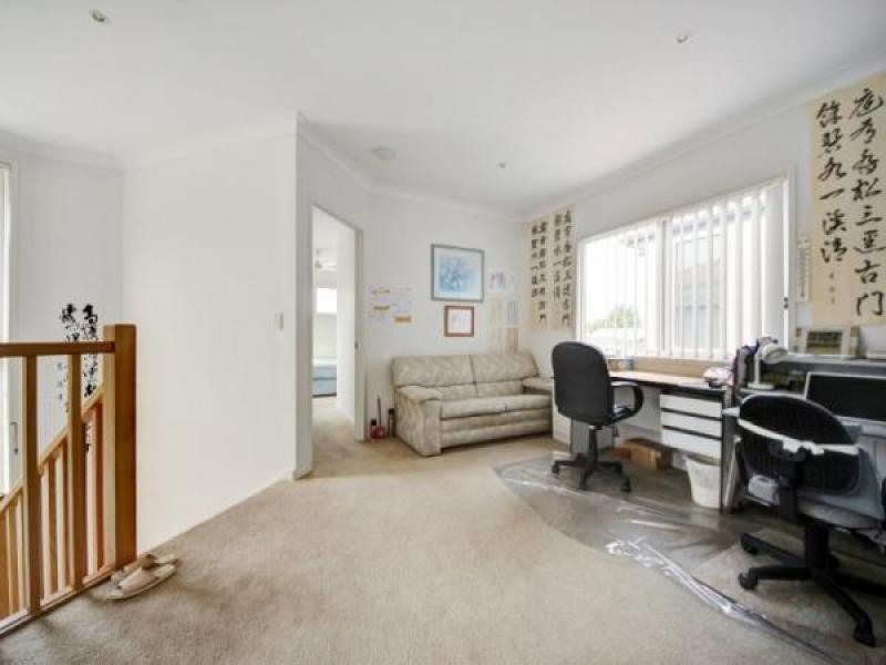 39 Royal Links Drive, Robina QLD 4226