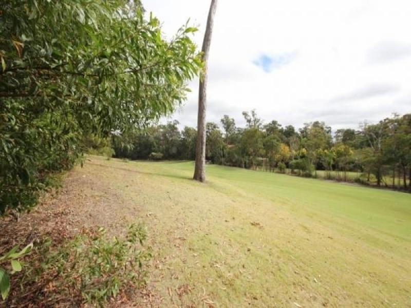 39 Royal Links Drive, Robina QLD 4226
