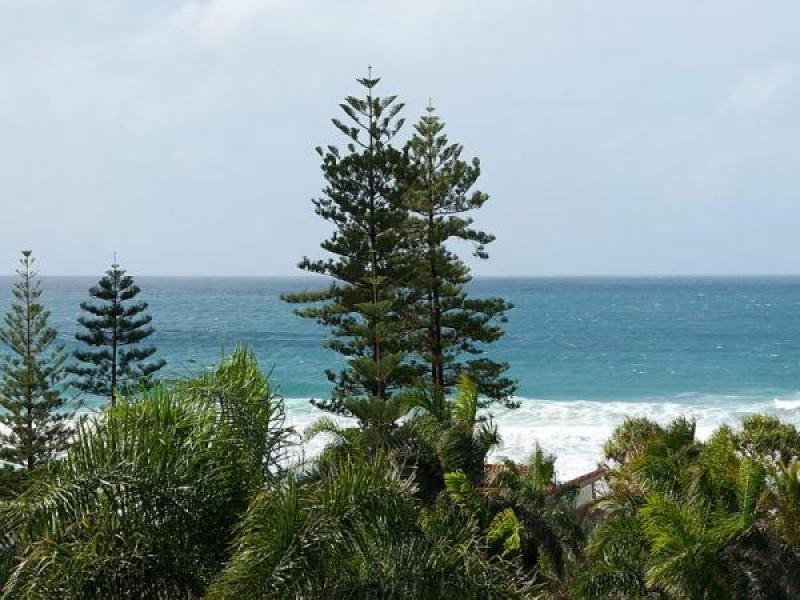 17/1 Old Burleigh road, Broadbeach QLD 4218