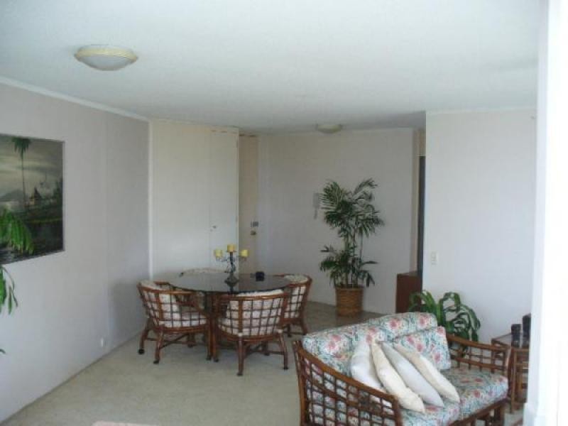 17/1 Old Burleigh road, Broadbeach QLD 4218