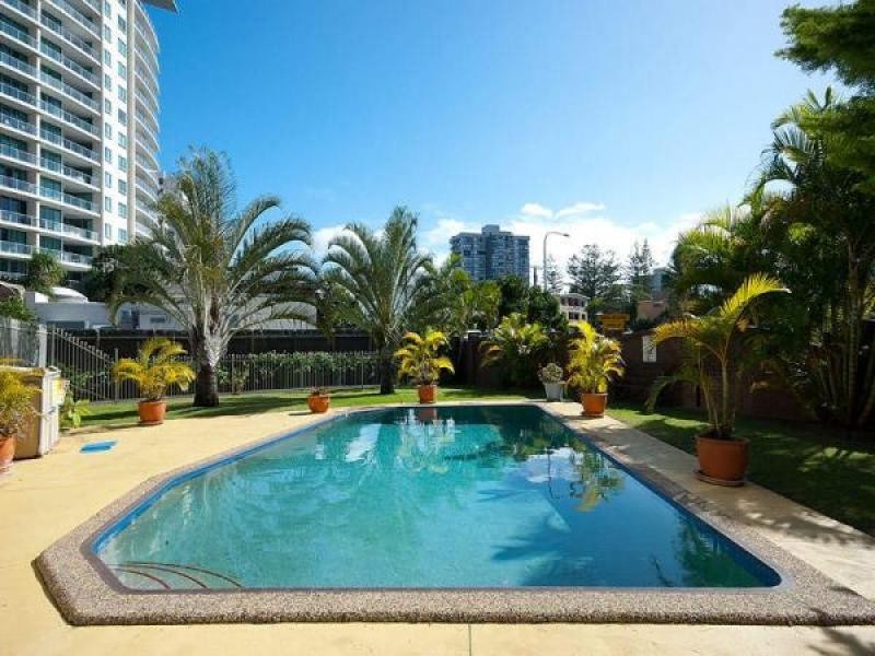 17/1 Old Burleigh road, Broadbeach QLD 4218