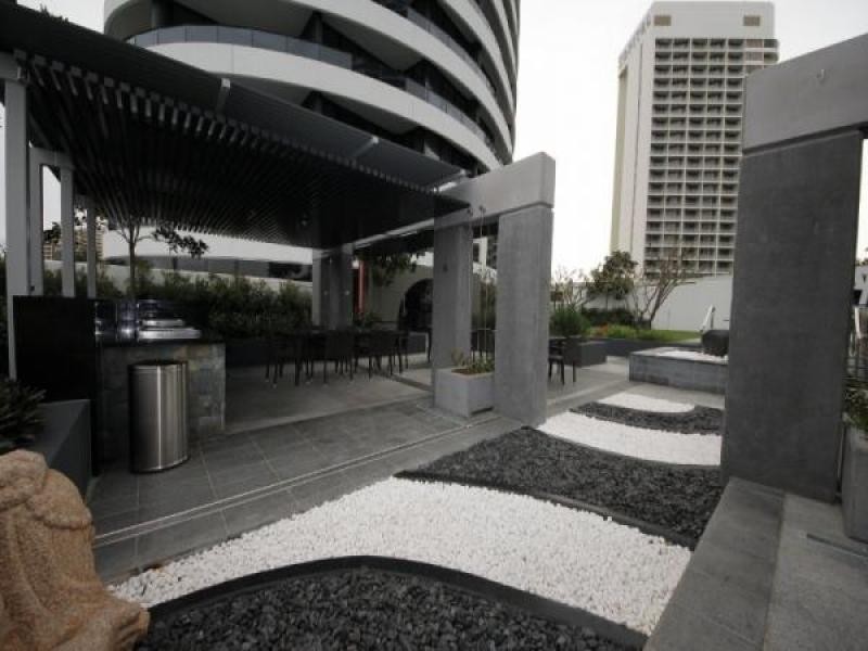 902/7 Charles Avenue, Broadbeach QLD 4218