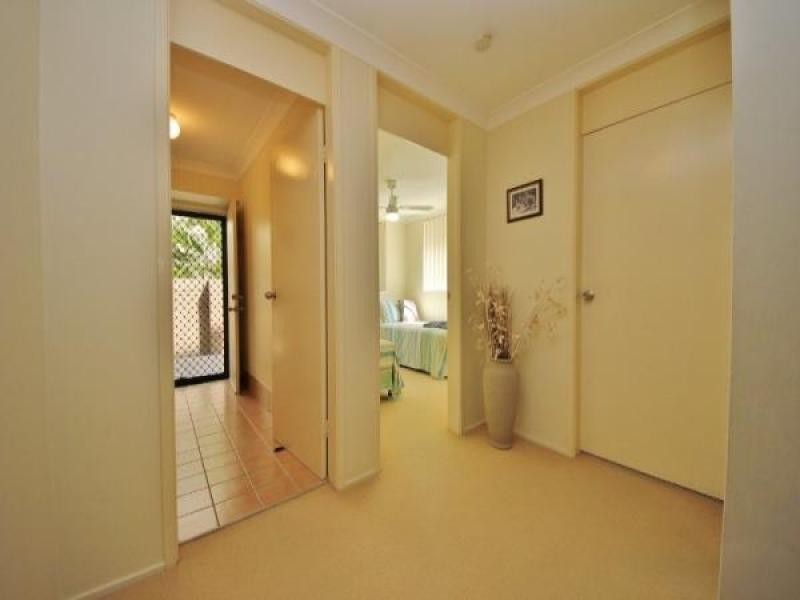 8 Australia Avenue, Broadbeach QLD 4218