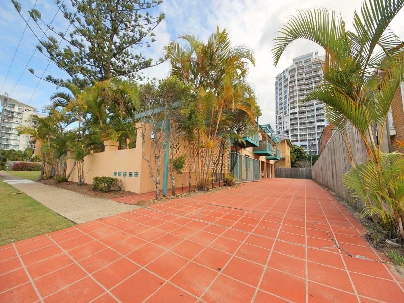 1/12 Mary Avenue, Broadbeach QLD 4218
