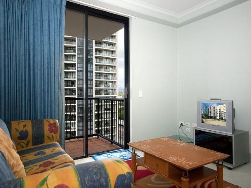 805 Surf parade, Broadbeach QLD 4218