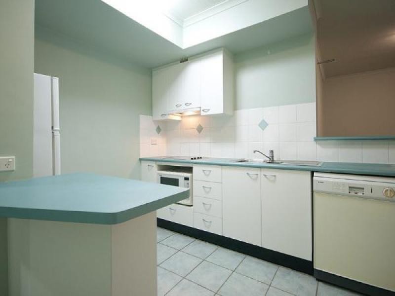 805 Surf parade, Broadbeach QLD 4218