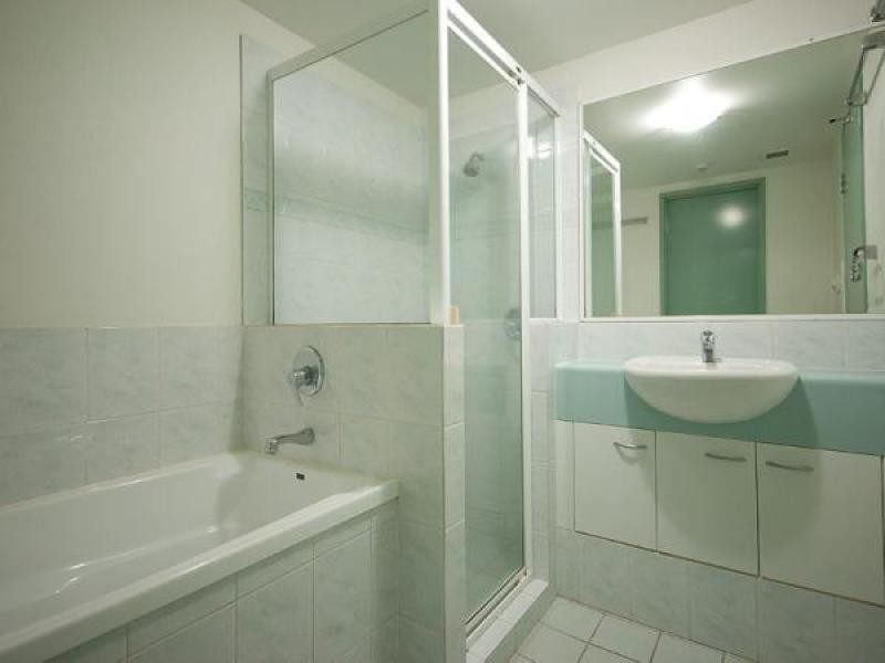 805 Surf parade, Broadbeach QLD 4218