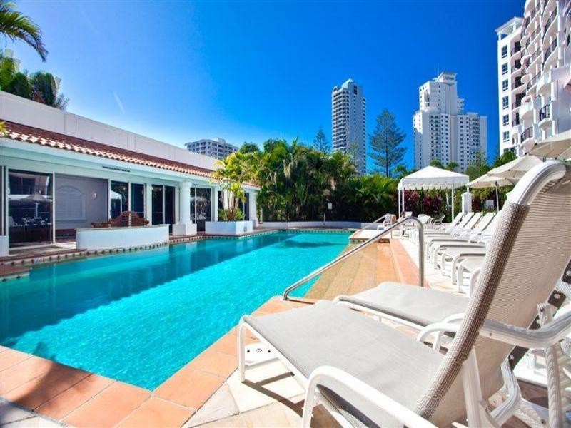 9 Beach Pde, Surfers Paradise QLD 4217