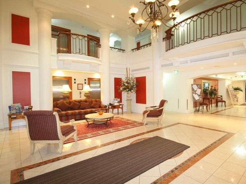 9 Beach Pde, Surfers Paradise QLD 4217