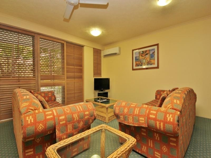 72/14 Alexandra Avenue, Broadbeach QLD 4218