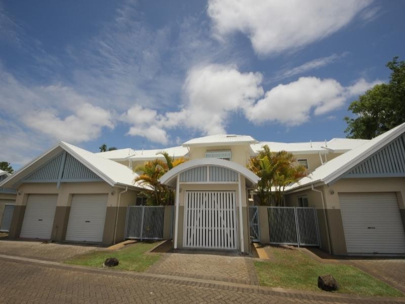 9/16 Crescent Avenue, Mermaid Beach QLD 4218