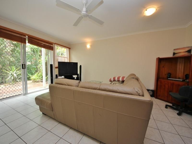 9/16 Crescent Avenue, Mermaid Beach QLD 4218