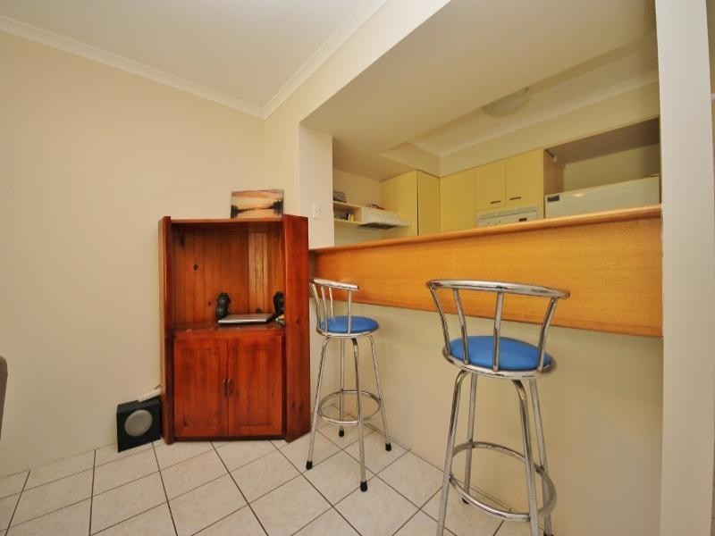 9/16 Crescent Avenue, Mermaid Beach QLD 4218