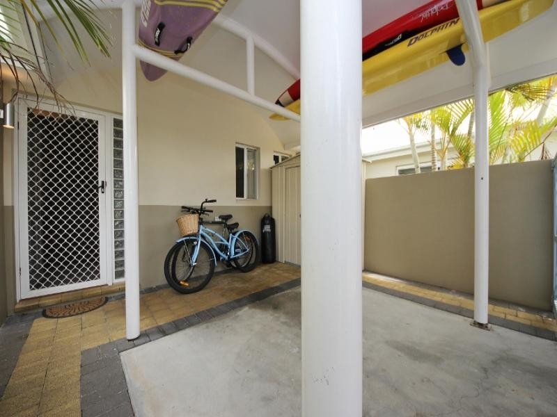 9/16 Crescent Avenue, Mermaid Beach QLD 4218