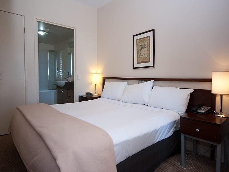 1008/42 Surf Parade, Broadbeach QLD 4218